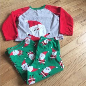 ➡️2/$20!⬅️ EUC! Santa fleece pjs set 🎅🏻